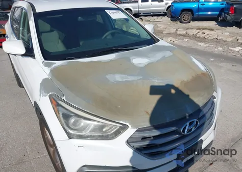 2018 Hyundai Santa Fe Sport 2.4L z USA, uszkodzony, nr VIN 5NMZT3LB9JH077898